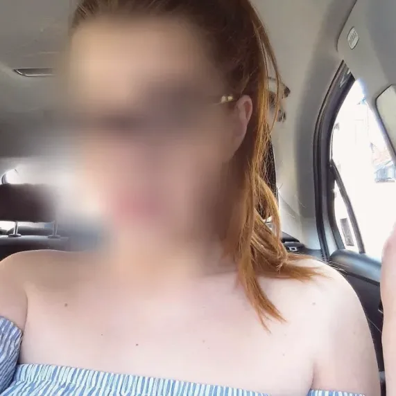 Milica, 27