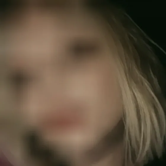 Nora, 19